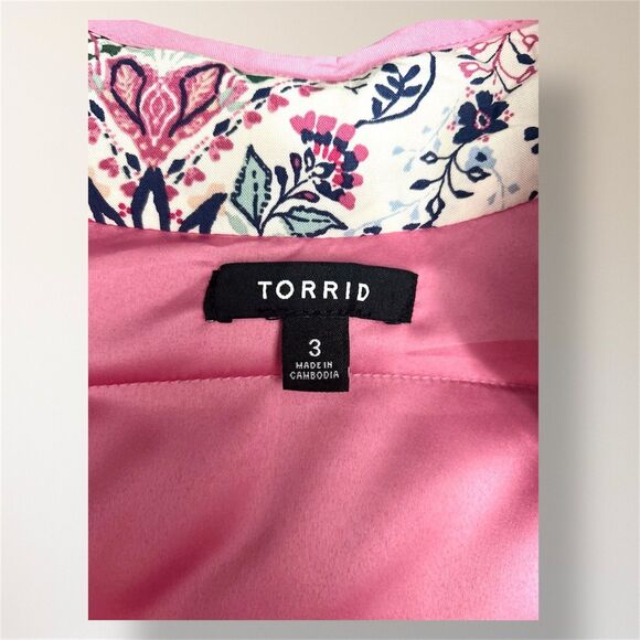 Torrid 3X Pink Medallion Quilted Open Jacket Lightweight Front Pockets Boho - Picture 5 of 7